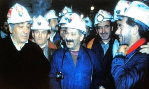 Nicolás Redondo de visita en el encierro minero delo Pozo Barredo del año 1992, donde se firmó el finiquito del sector minero, y donde se fraguaron los grandes negocios en torno a los tristemente famosos Fondos Mineros...